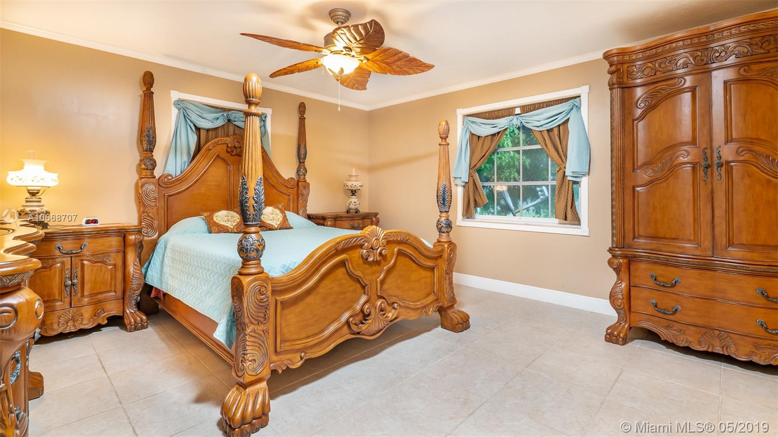 390 Southwest Harbor Street Stuart, FL 34997 - Photo 10 of 17 Gallery Image 10