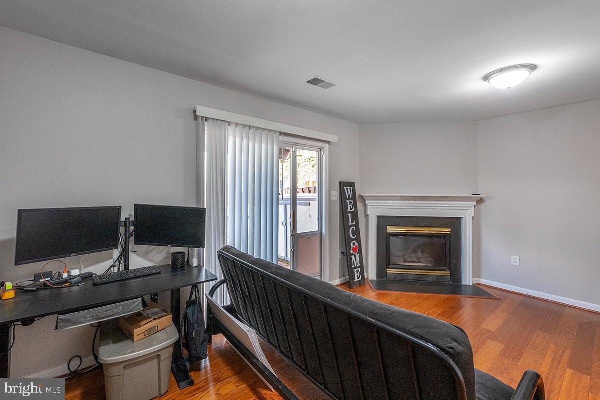 9233 Lorton Valley Road Lorton, VA 22079 - Photo 13 of 43 Family room