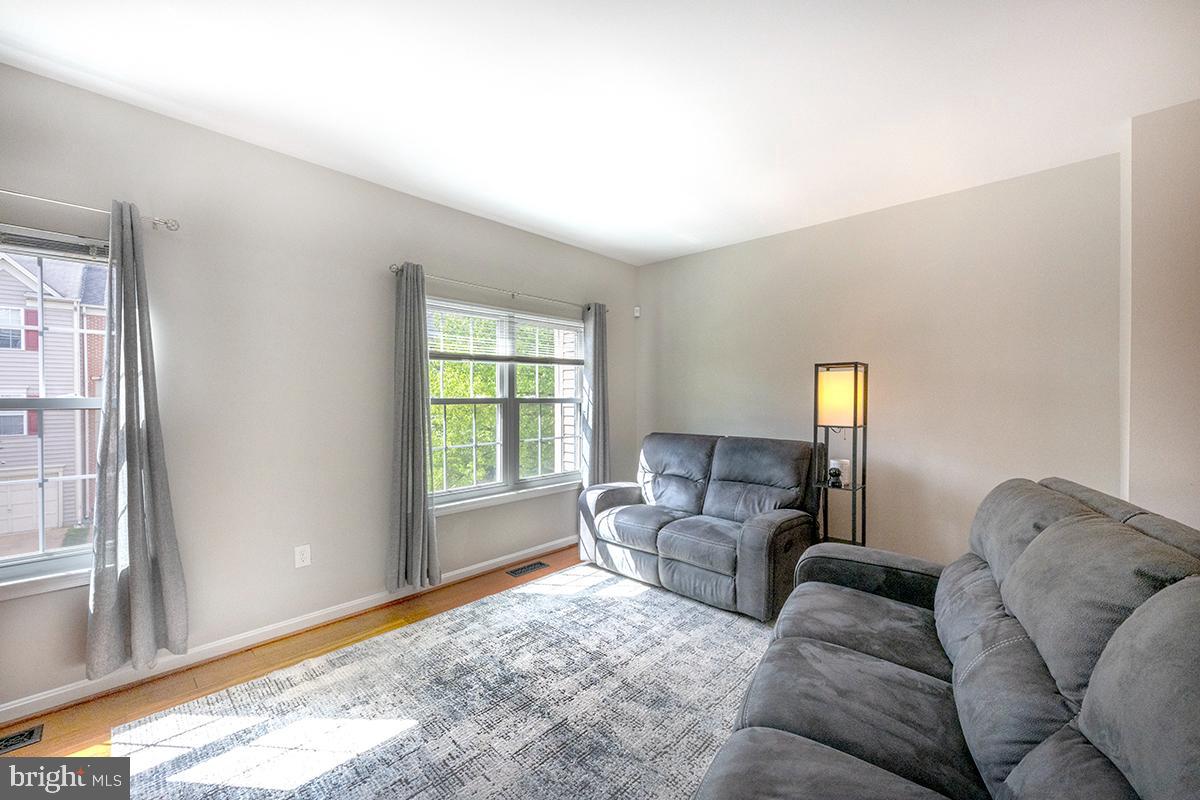 9233 Lorton Valley Road Lorton, VA 22079 - Photo 16 of 43