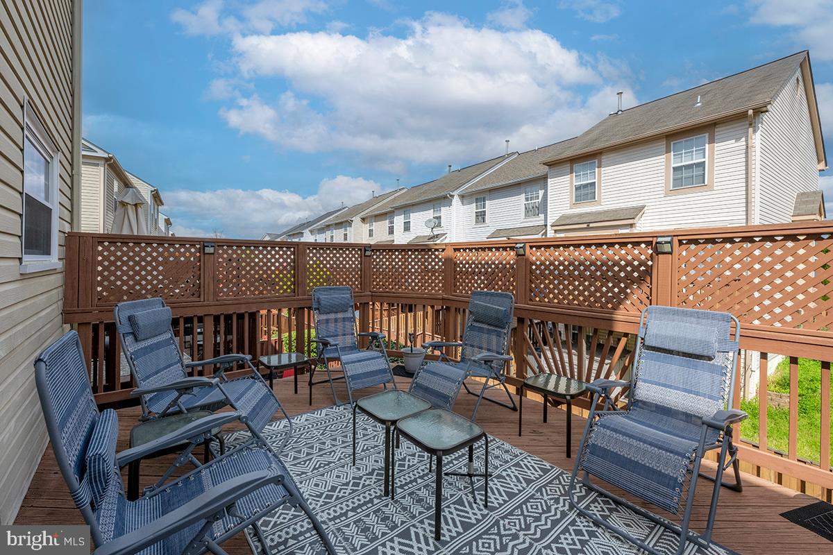 9233 Lorton Valley Road Lorton, VA 22079 - Photo 25 of 43 Deck