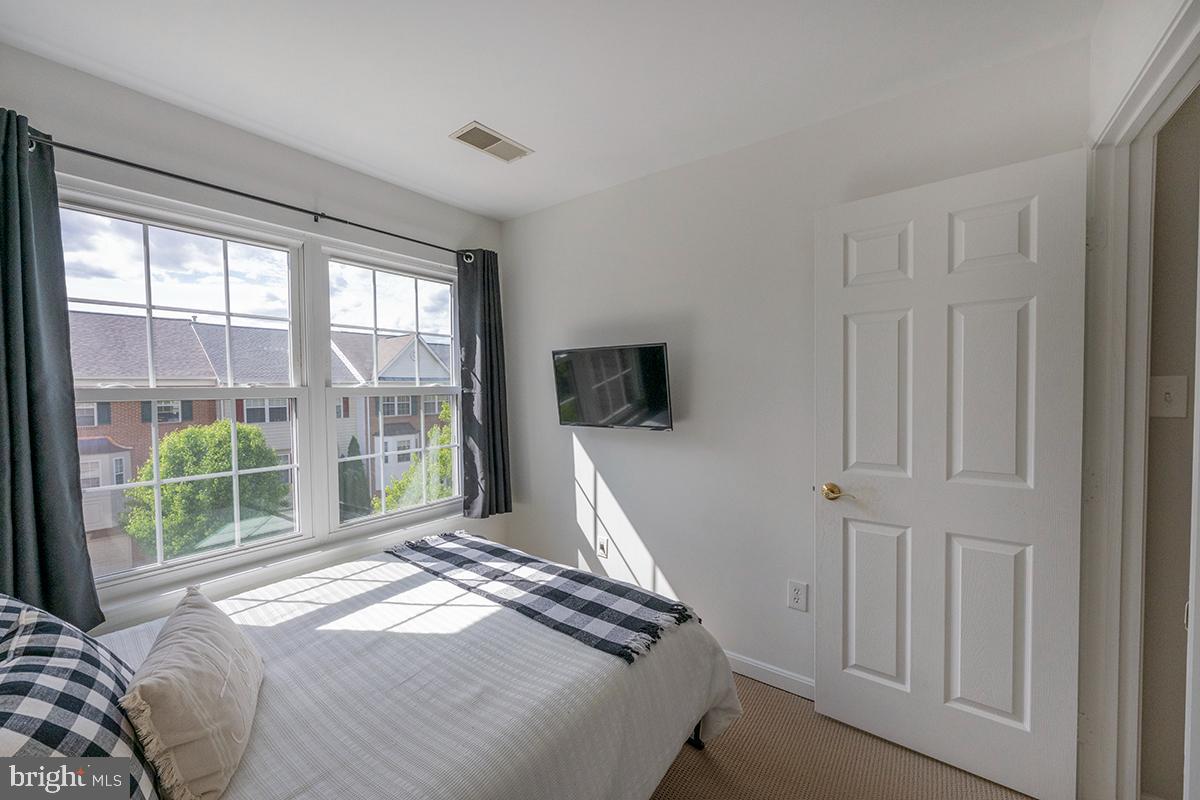 9233 Lorton Valley Road Lorton, VA 22079 - Photo 30 of 43
