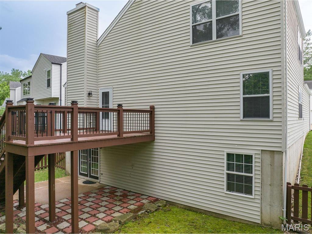 638 Cascade Lk Court Ballwin, MO 63021 - Photo 24 of 38