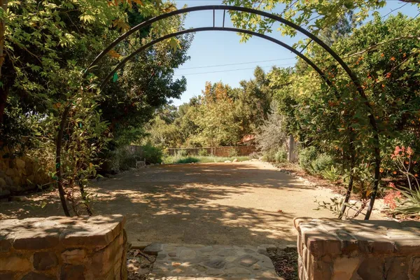 $3,600,000 | 4440 Grand Avenue, Ojai, CA 93023