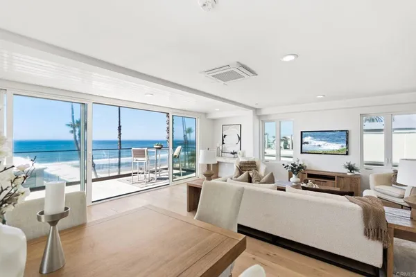 $2,999,000 | 214 South Pacific Street, Oceanside, CA 92054