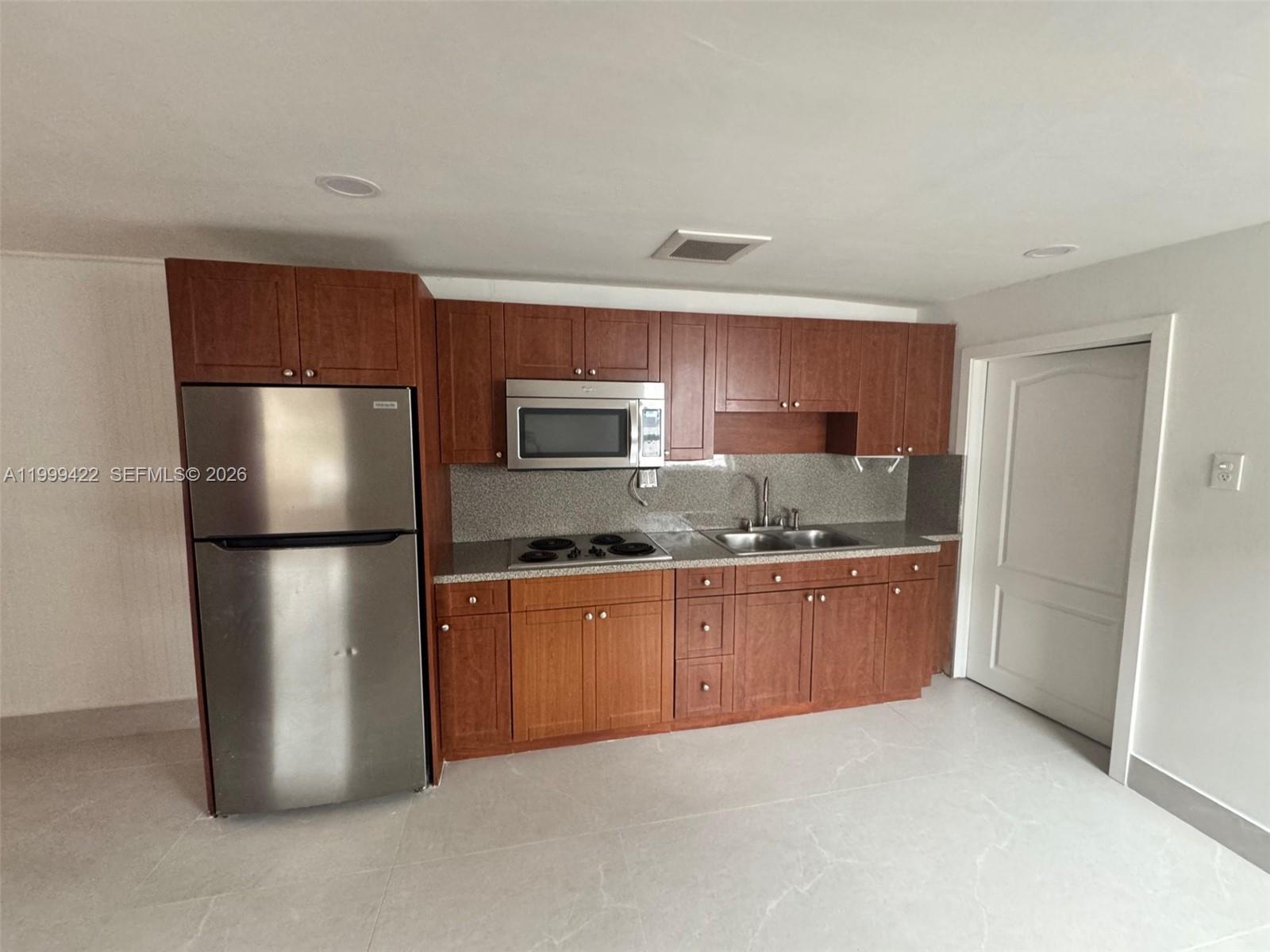6534 Southwest 34th Street, Unit 2 Miami, FL 33155 - Photo 6 of 7