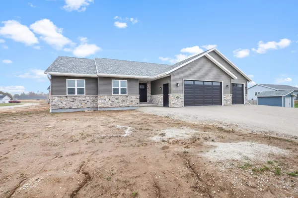 $494,900 | 1909 Summit Street, Manitowoc, WI 54220