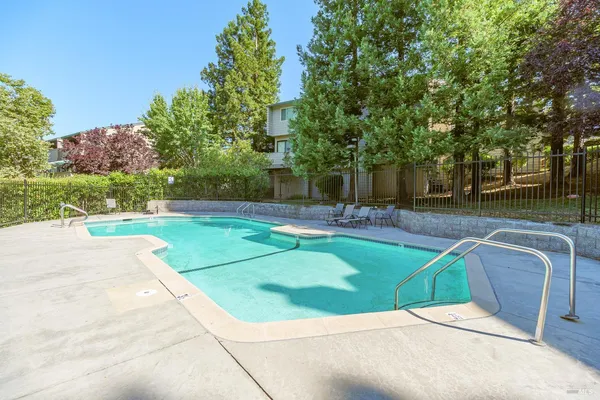 $825,000 | 27 Mariposa Lane, Novato, CA 94947