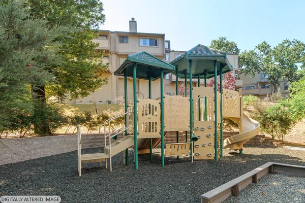 $825,000 | 27 Mariposa Lane, Novato, CA 94947