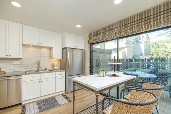 $825,000 | 27 Mariposa Lane, Novato, CA 94947