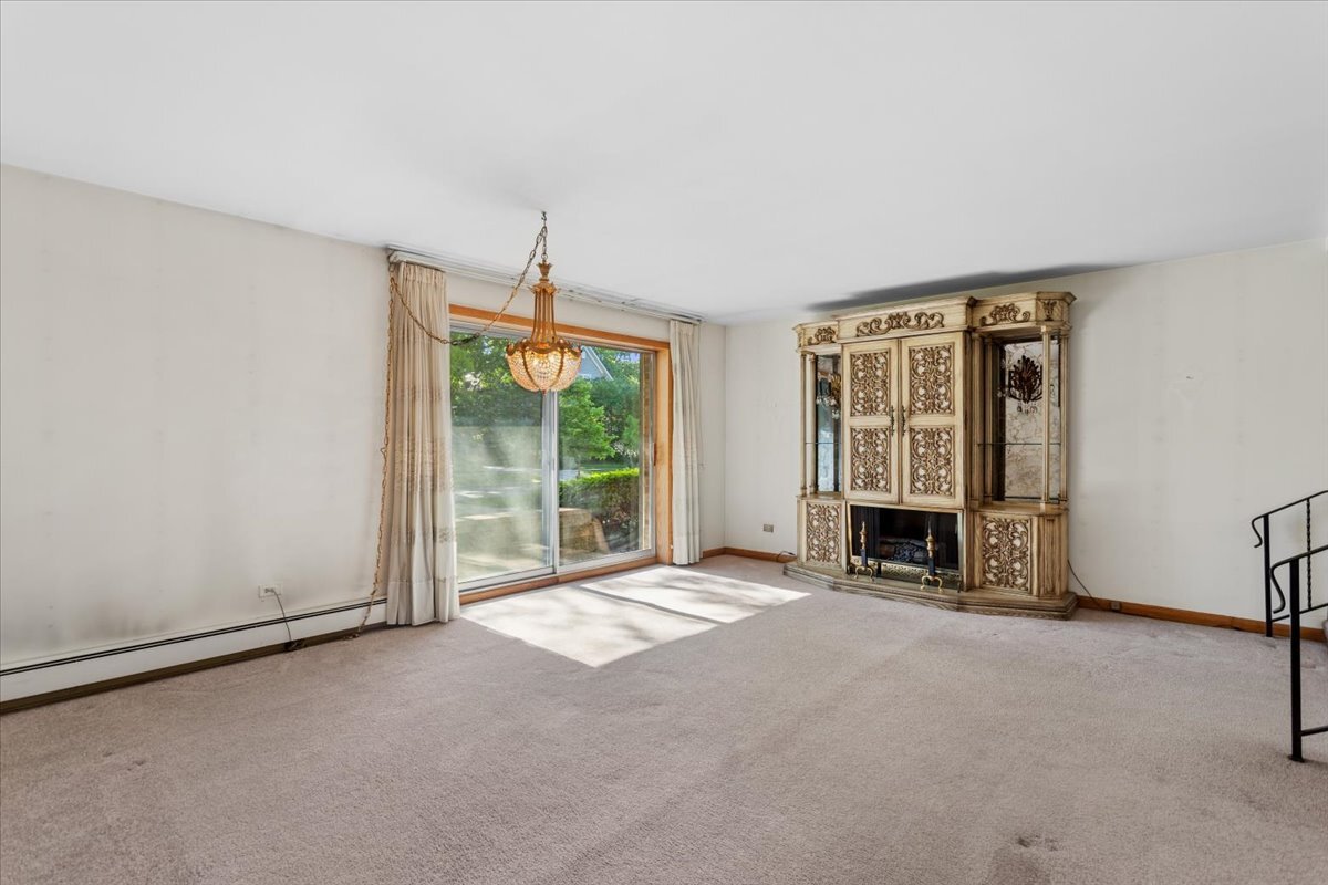 69 Lincoln Avenue, Unit 1S Riverside, IL 60546 - Photo 8 of 28