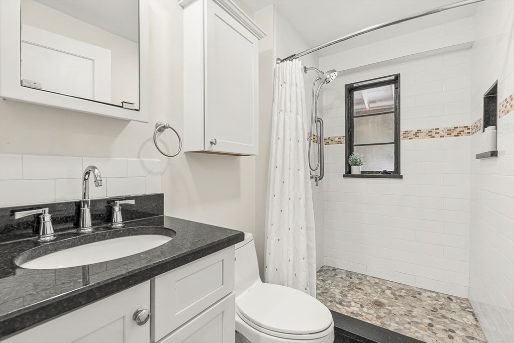 15 Kent Square, Unit 15 Brookline, MA 02446 - Photo 13 of 26