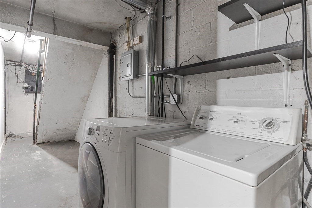 15 Kent Square, Unit 15 Brookline, MA 02446 - Photo 24 of 26