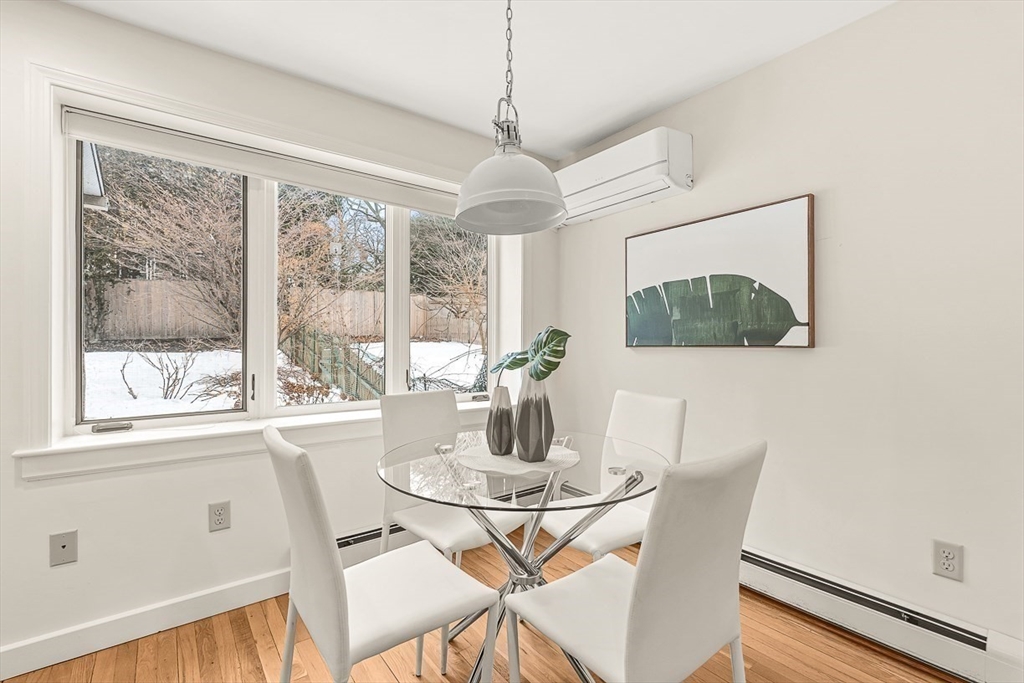 15 Kent Square, Unit 15 Brookline, MA 02446 - Photo 9 of 26