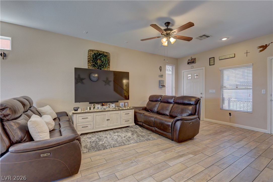 5506 Nickel Ridge Way Las Vegas, NV 89122 - Photo 5 of 32