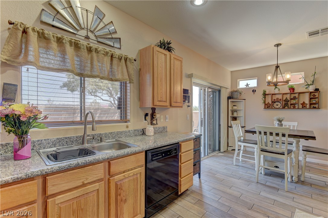 5506 Nickel Ridge Way Las Vegas, NV 89122 - Photo 10 of 32
