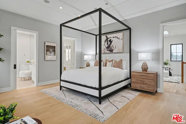 $3,495,000 | 1000 Indiana Court, Venice, CA 90291