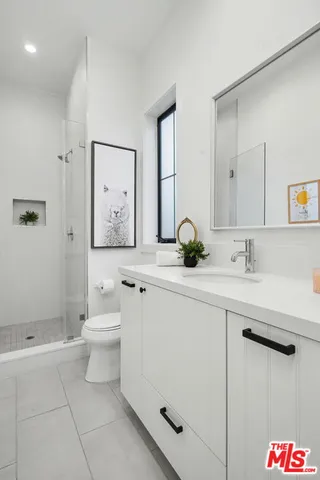 $3,495,000 | 1000 Indiana Court, Venice, CA 90291