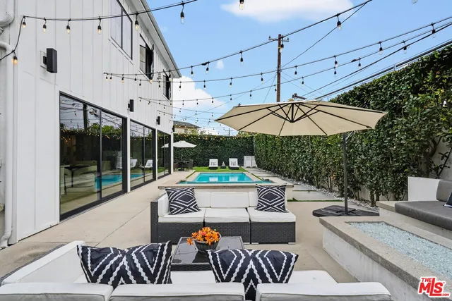 $3,495,000 | 1000 Indiana Court, Venice, CA 90291