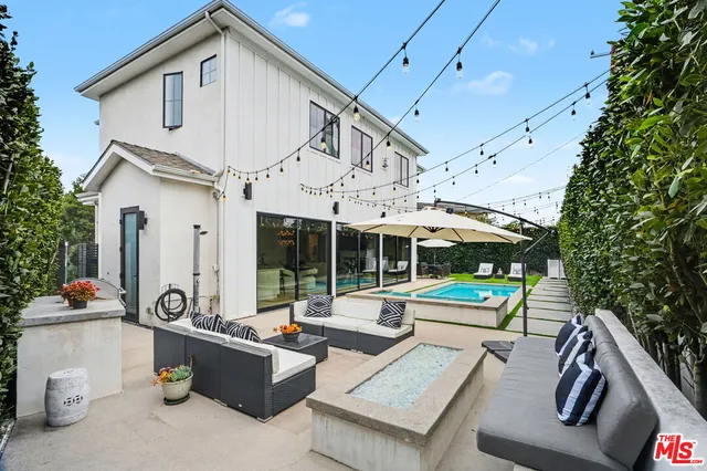 $3,495,000 | 1000 Indiana Court, Venice, CA 90291