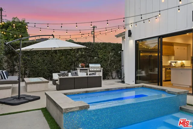 $3,495,000 | 1000 Indiana Court, Venice, CA 90291