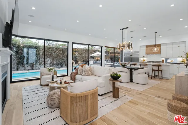 $3,495,000 | 1000 Indiana Court, Venice, CA 90291