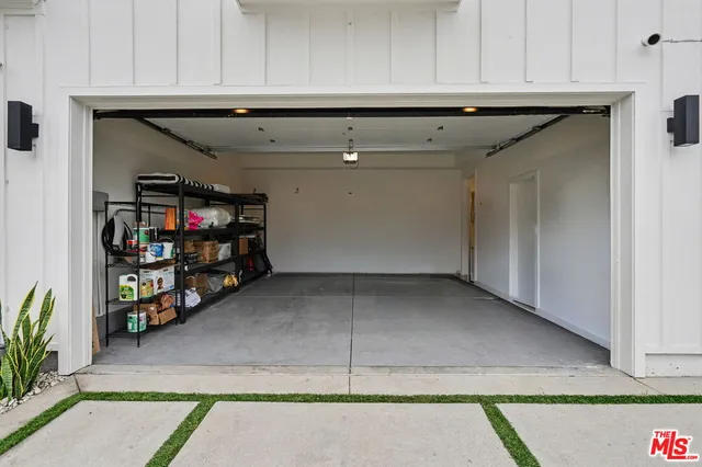 $3,495,000 | 1000 Indiana Court, Venice, CA 90291