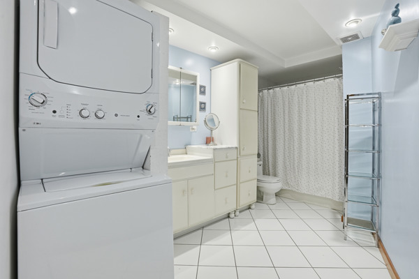 2304 Holiday Terrace, Unit 505 Lansing, IL 60438 - Photo 11 of 18