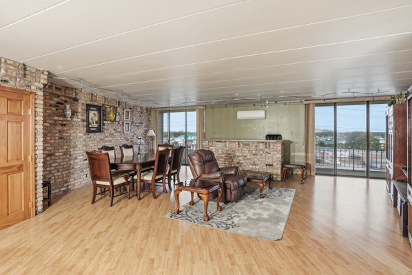 2304 Holiday Terrace, Unit 505 Lansing, IL 60438 - Photo 2 of 18