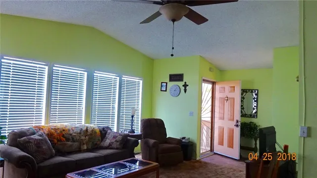 $199,000 | 954 Bluejay Drive, Santa Maria, CA 93455