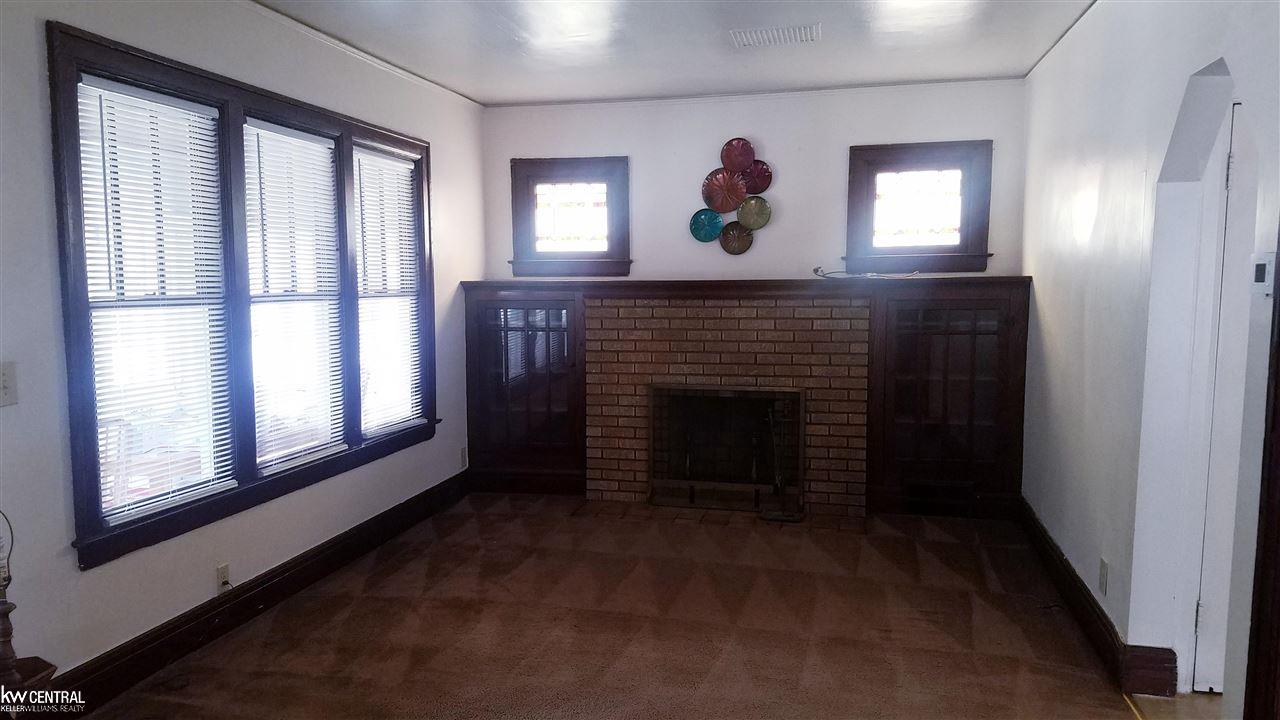 18620 Common Road Roseville, MI 48066 - Photo 22 of 71 50047823-21.JPG