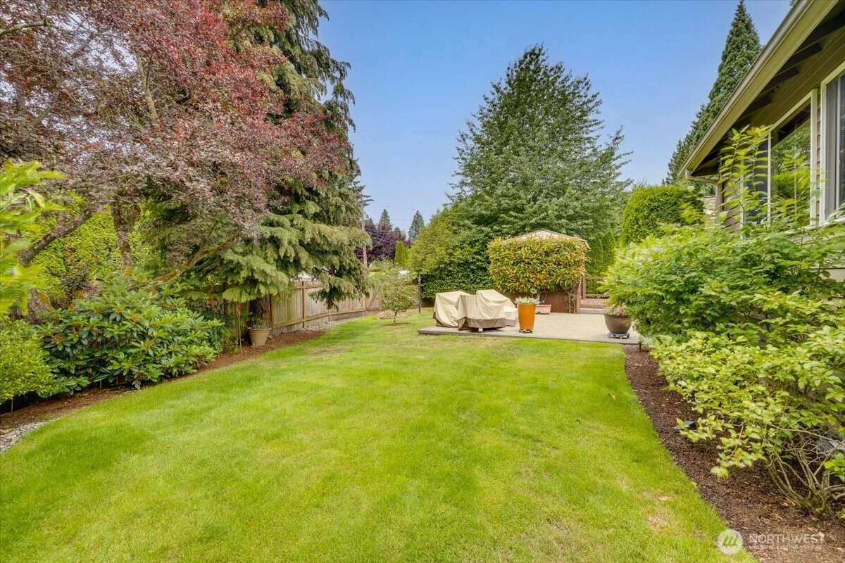 9806 Northeast 197th Street Bothell, WA 98011 - Photo 33 of 39 Gallery Image 33