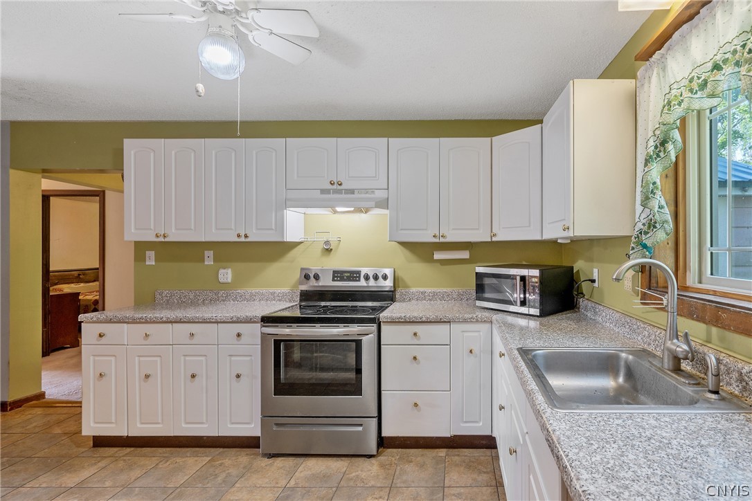 436 Albion Cross Road Pulaski, NY 13142 - Photo 11 of 49