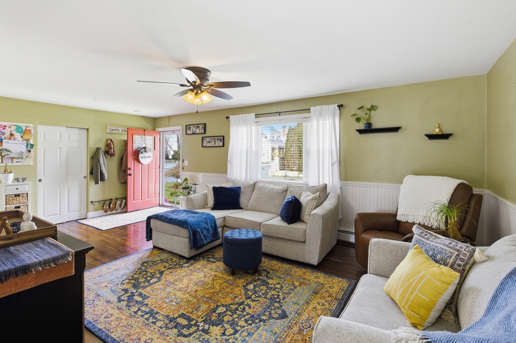 133 Friendship Street Fall River, MA 02724 - Photo 7 of 39