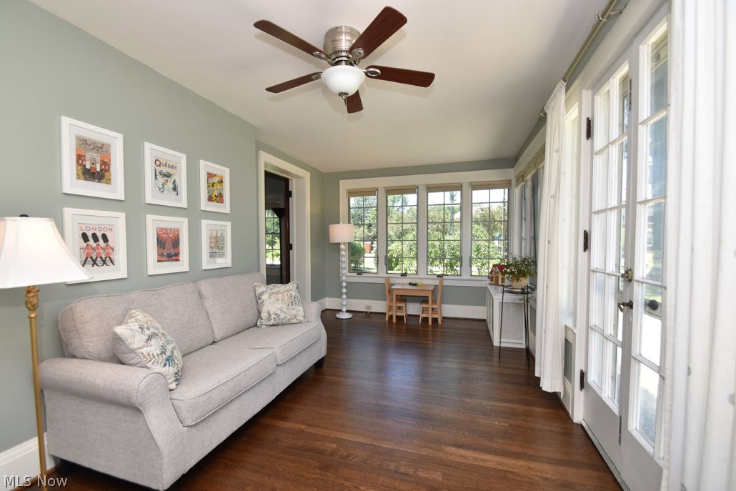 2851 Southington Road Cleveland, OH 44120 - Photo 7 of 34