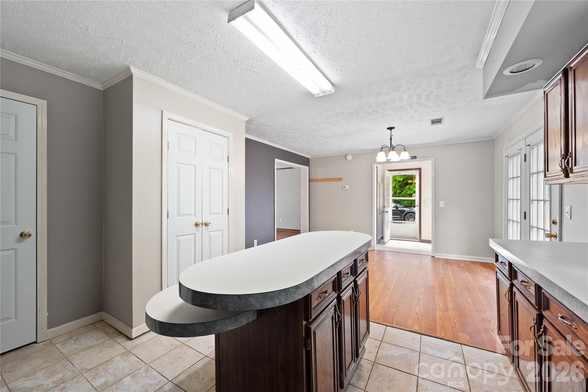 6582 Hoot Owls Hollow Road Hickory, NC 28602 - Photo 9 of 45