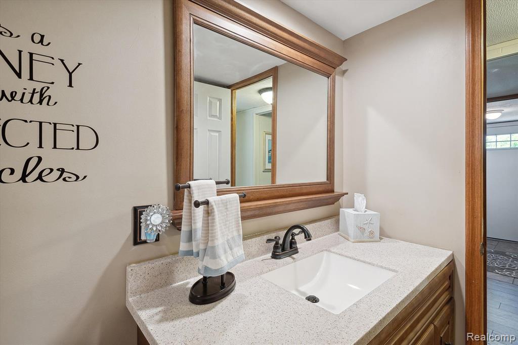 24450 Clark Road Belleville, MI 48111 - Photo 22 of 55