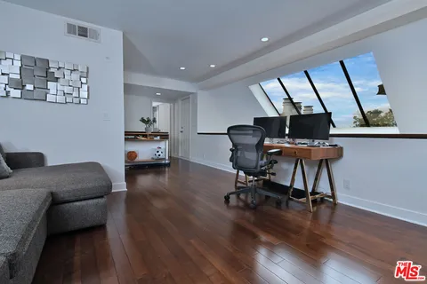 $1,790,000 | 851 North Kings Road, Unit 310, West Hollywood, CA 90069