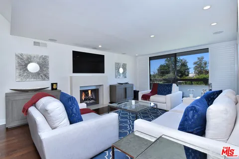 $1,790,000 | 851 North Kings Road, Unit 310, West Hollywood, CA 90069