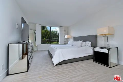 $1,790,000 | 851 North Kings Road, Unit 310, West Hollywood, CA 90069