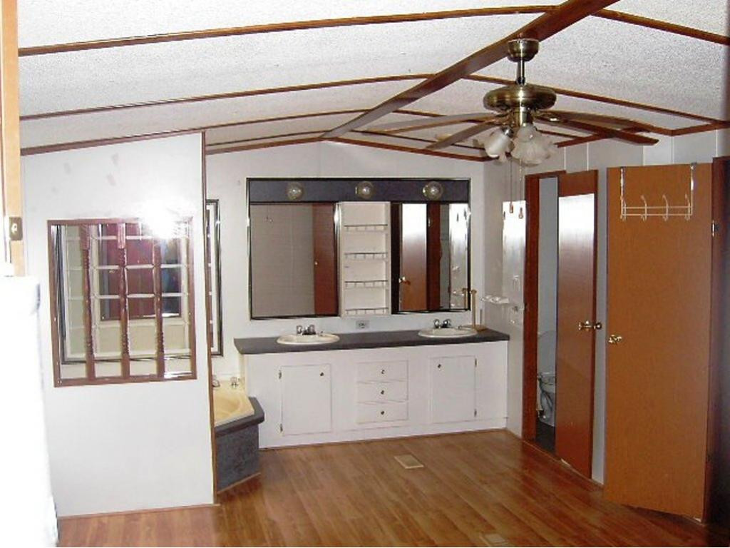 172 Edgewater Road Elizabethton, TN 37643 - Photo 8 of 9 Photo 8