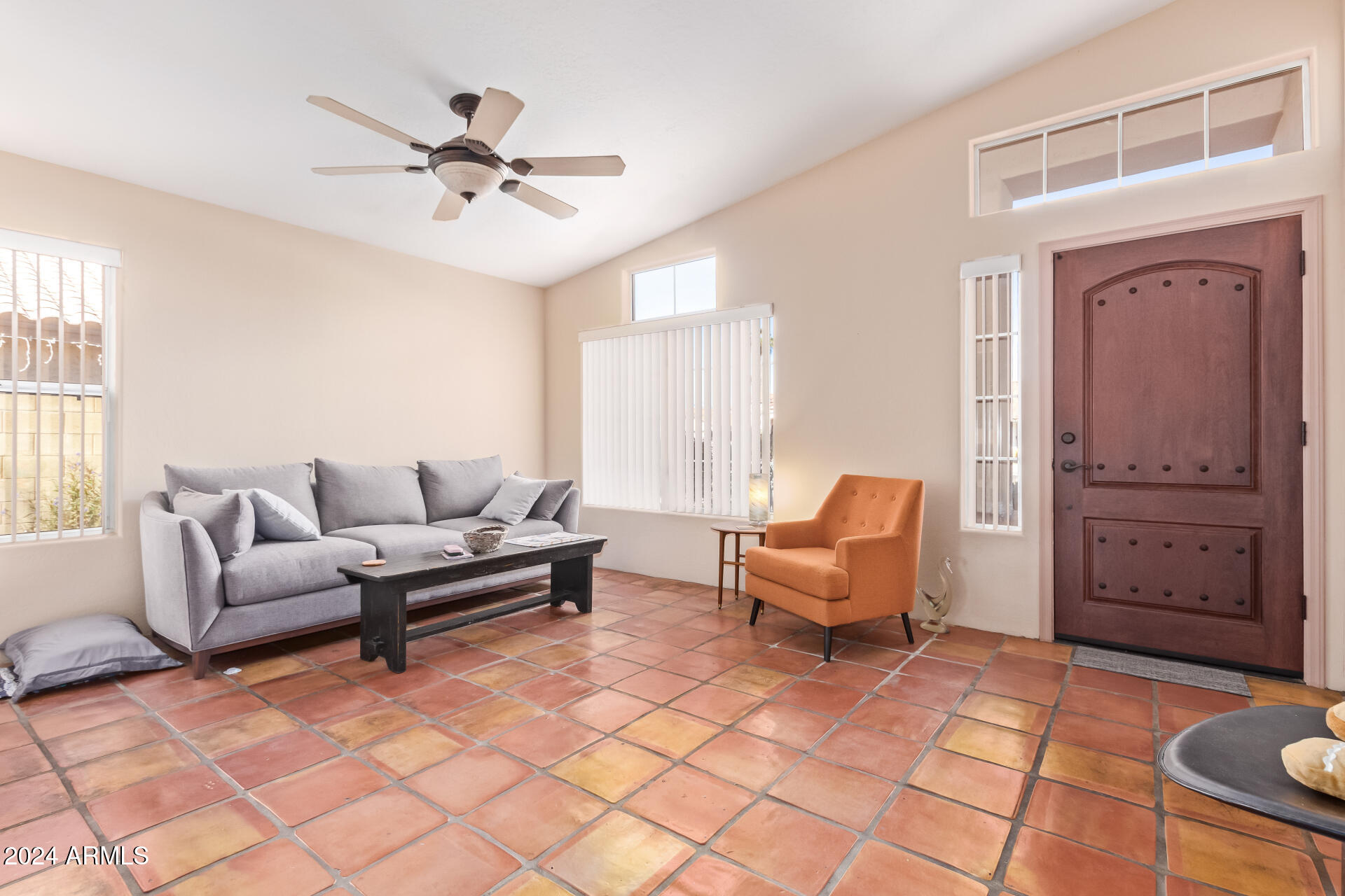 3531 East Utopia Road Phoenix, AZ 85050 - Photo 4 of 25 Gallery Image 4