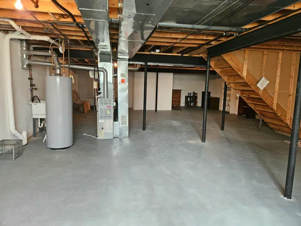 $265,000 | 5620 Victory Circle, Sterling Heights, MI 48310