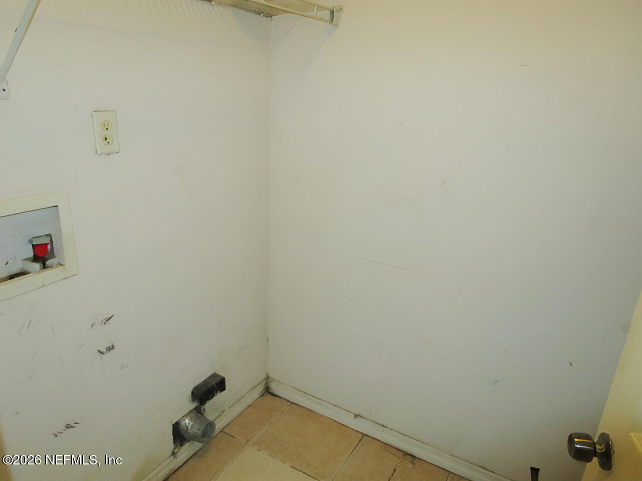 7070 3rd Street St. Augustine, FL 32092 - Photo 17 of 22 a view of small space