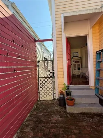 $269,000 | 2523 Laurel Street, Unit 2523, New Orleans, LA 70130