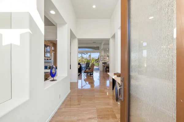 $4,000 | 410 Gold Canyon Drive, Palm Desert, CA 92211