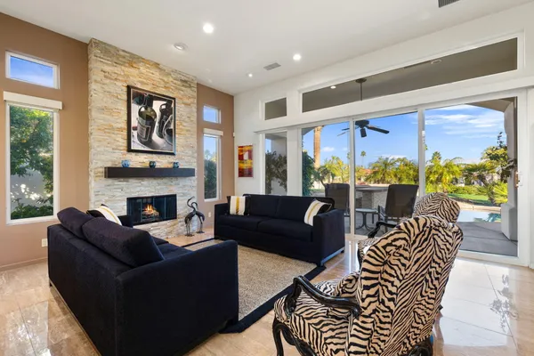 $4,000 | 410 Gold Canyon Drive, Palm Desert, CA 92211