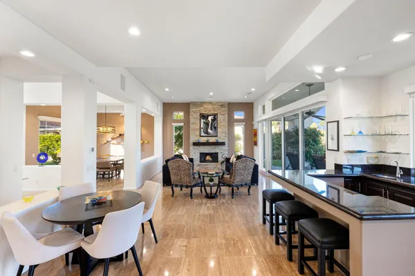 $4,000 | 410 Gold Canyon Drive, Palm Desert, CA 92211