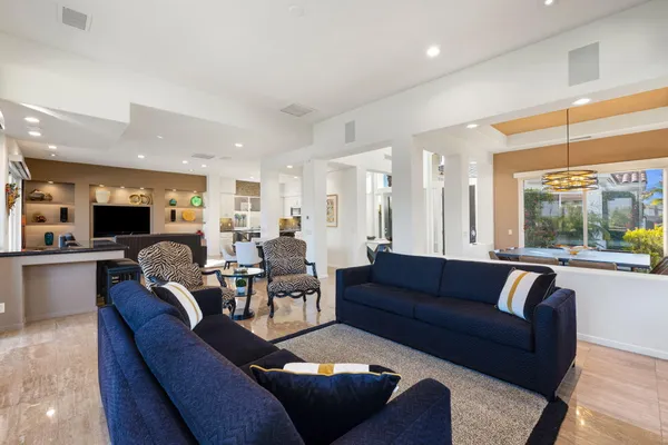 $4,000 | 410 Gold Canyon Drive, Palm Desert, CA 92211