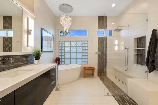 $4,000 | 410 Gold Canyon Drive, Palm Desert, CA 92211