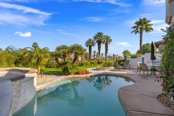 $4,000 | 410 Gold Canyon Drive, Palm Desert, CA 92211